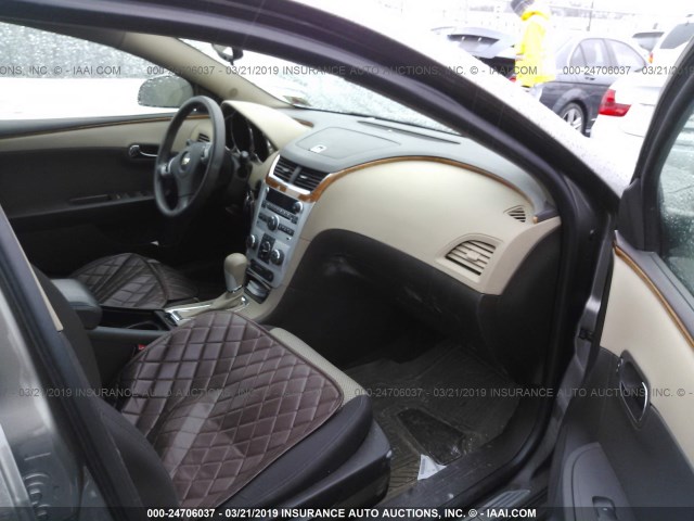 1G1ZC5E02CF231755 - 2012 CHEVROLET MALIBU 1LT 棕色 照片 5