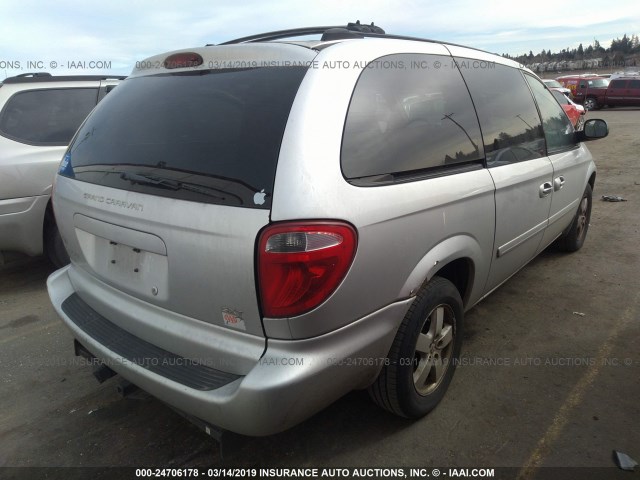 2D4GP44L45R204743 - 2005 DODGE GRAND CARAVAN SXT SILVER photo 4