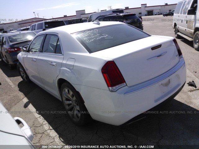 2C3CCAEG5JH194087 - 2018 CHRYSLER 300 LIMITED WHITE photo 3