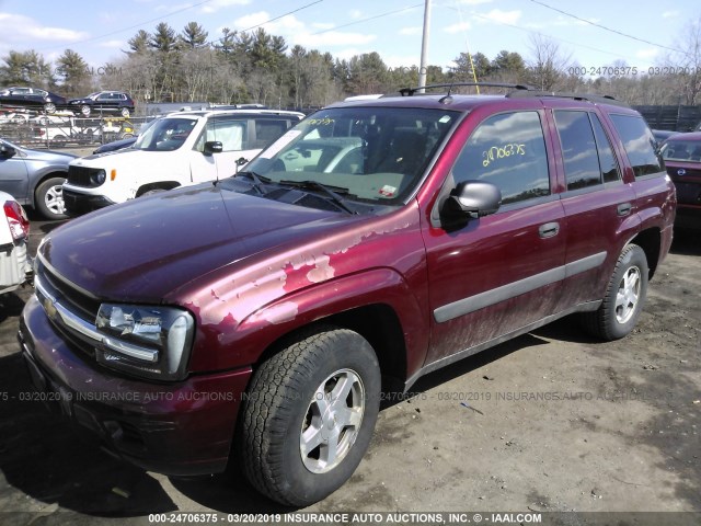 1GNDT13S752174842 - 2005 CHEVROLET TRAILBLAZER LS/LT RED photo 2