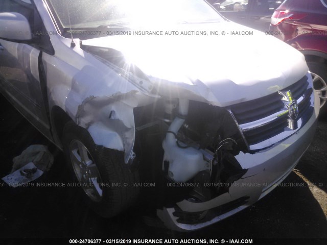 2D8HN54149R672796 - 2009 DODGE GRAND CARAVAN SXT SILVER photo 6