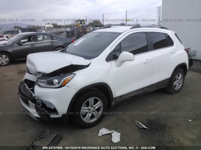 3GNCJLSB5HL265917 - 2017 CHEVROLET TRAX 1LT WHITE photo 2