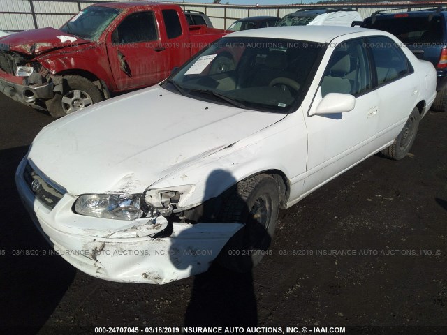 4T1BG22KX1U834684 - 2001 TOYOTA CAMRY CE/LE/XLE WHITE photo 2