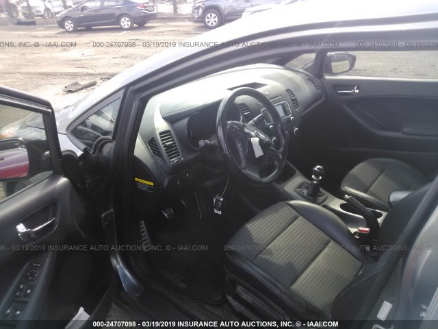 KNAFZ5A33F5405364 - 2015 KIA FORTE SX GRAY photo 5