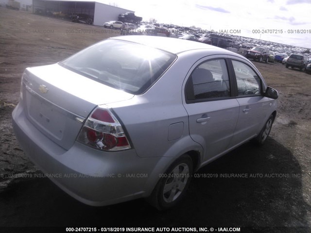 KL1TD56657B063840 - 2007 CHEVROLET AVEO LS SILVER photo 4