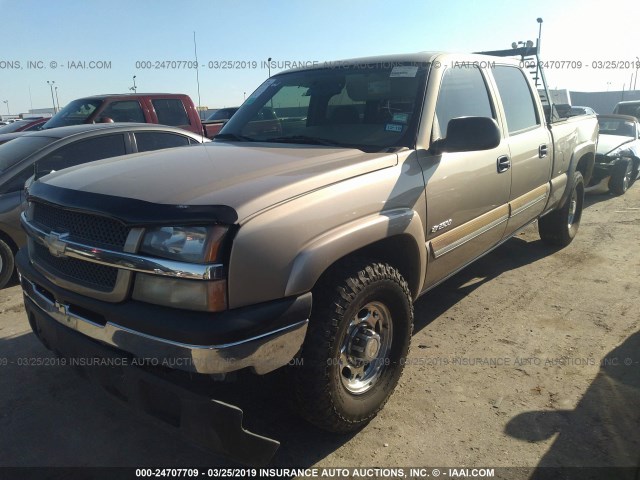 1GCGK23U94F160268 - 2004 CHEVROLET SILVERADO K2500 GOLD photo 2