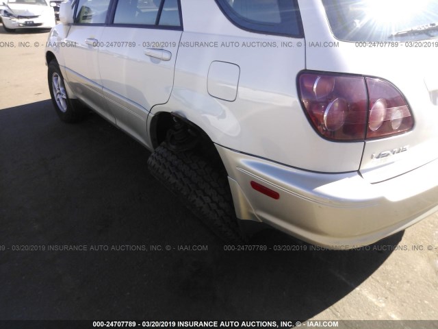 JT6HF10U4Y0143305 - 2000 LEXUS RX 300 WHITE photo 6