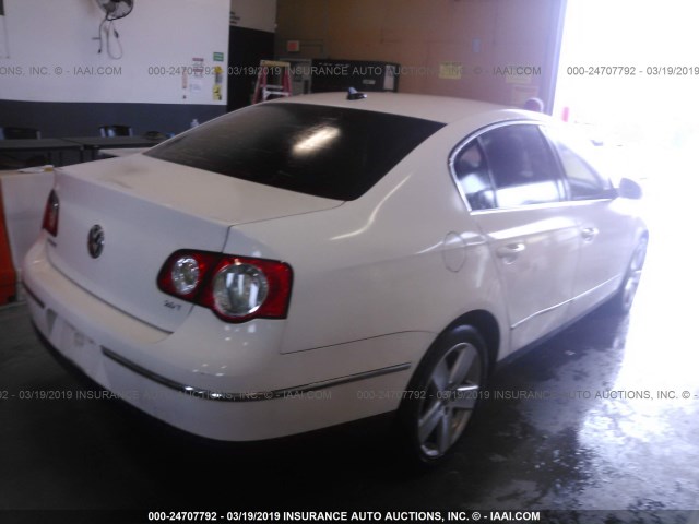 WVWJK73C19P041643 - 2009 VOLKSWAGEN PASSAT TURBO WHITE photo 4