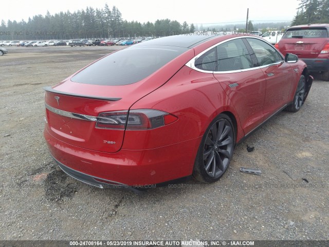 5YJSA1DPXDFP21887 - 2013 TESLA MODEL S RED photo 4