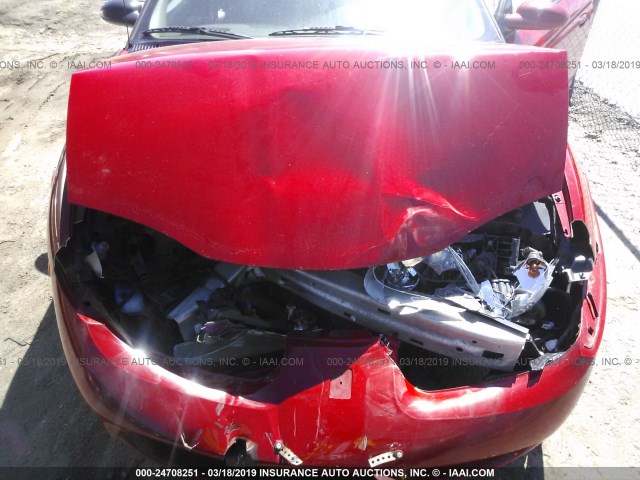 1G8ZY12762Z247726 - 2002 SATURN SC2 RED photo 10