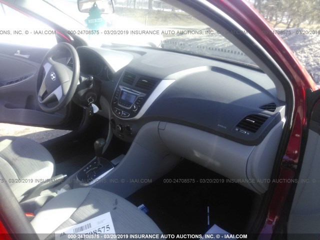 KMHCT4AE7GU027474 - 2016 HYUNDAI ACCENT SE RED photo 5