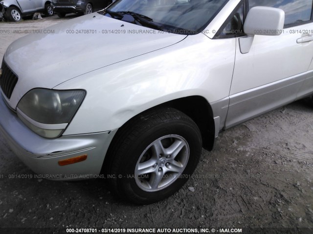 JT6HF10UXY0156995 - 2000 LEXUS RX 300 WHITE photo 6