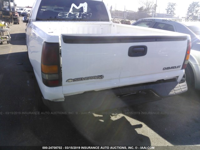 2GCEC19V121414803 - 2002 CHEVROLET SILVERADO C1500 WHITE photo 6