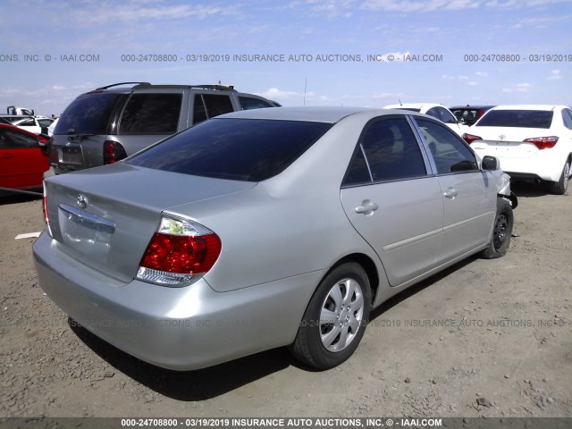 4T1BE32K65U983482 - 2005 TOYOTA CAMRY LE/XLE/SE SILVER photo 4