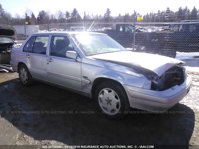 YV1KS9602W1131703 - 1998 VOLVO S90 SILVER photo 1