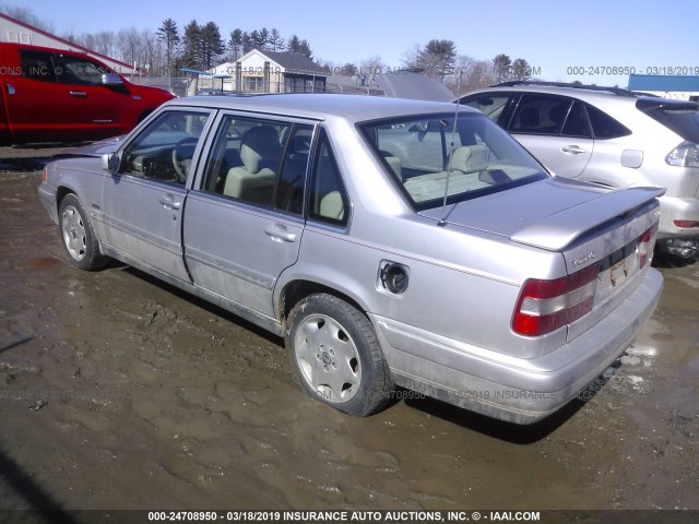 YV1KS9602W1131703 - 1998 VOLVO S90 SILVER photo 3