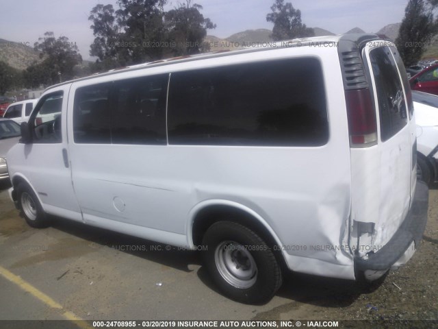 1GNFG15M7Y1246998 - 2000 CHEVROLET EXPRESS G1500  WHITE photo 3