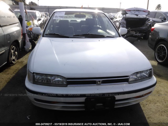 JHMCB7653NC028219 - 1992 HONDA ACCORD LX/EX WHITE photo 6