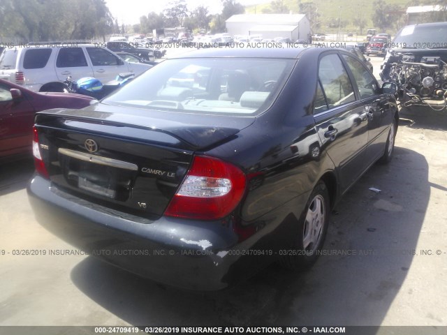 4T1BF32K82U009821 - 2002 TOYOTA CAMRY LE/XLE/SE BLACK photo 4