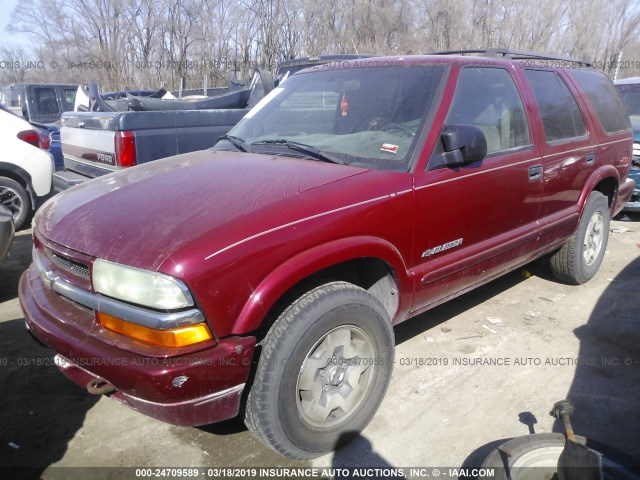 1GNDT13XX4K121322 - 2004 CHEVROLET BLAZER RED photo 2