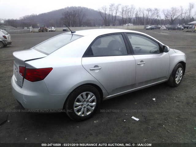 KNAFU4A23A5059308 - 2010 KIA FORTE EX SILVER photo 4