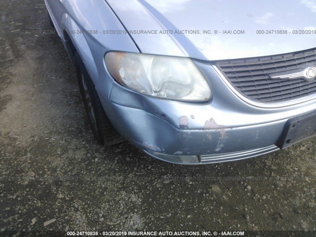 2C8GP64L52R779940 - 2002 CHRYSLER TOWN & COUNTRY LIMITED ლურჯი ფოტო 6