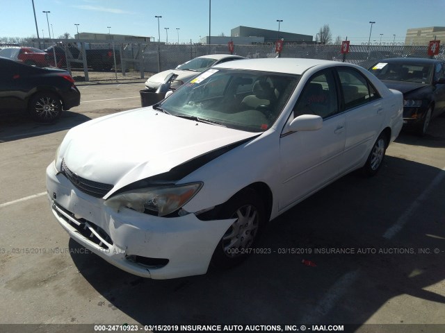 JTDBE32K030223377 - 2003 TOYOTA CAMRY LE/XLE 白色 照片 2