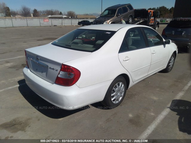 JTDBE32K030223377 - 2003 TOYOTA CAMRY LE/XLE 白色 照片 4