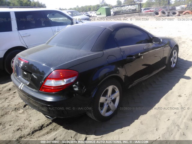 WDBWK54F66F098620 - 2006 MERCEDES-BENZ SLK 280 BLACK photo 4