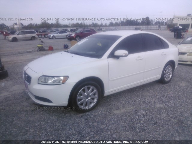 YV1MS382982395308 - 2008 VOLVO S40 2.4I WHITE photo 2