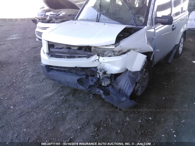 5J6YH2H74AL000750 - 2010 HONDA ELEMENT EX WHITE photo 6