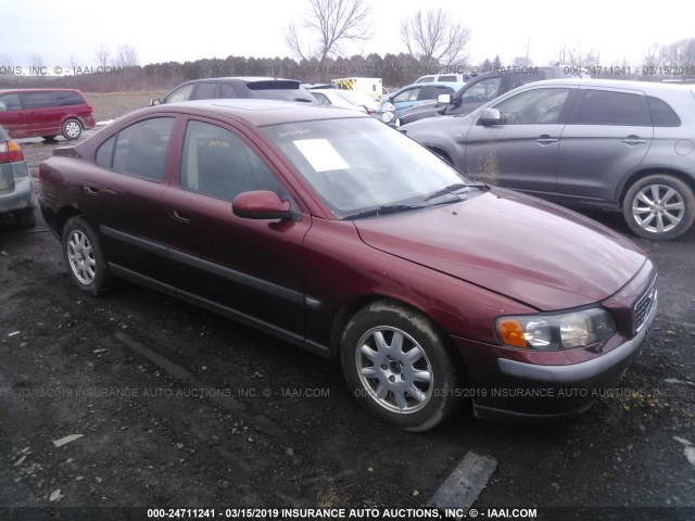 YV1RS61R122132400 - 2002 VOLVO S60 RED photo 1