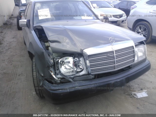 WDBEA30D8HA376652 - 1987 MERCEDES-BENZ 300 E GRAY photo 6