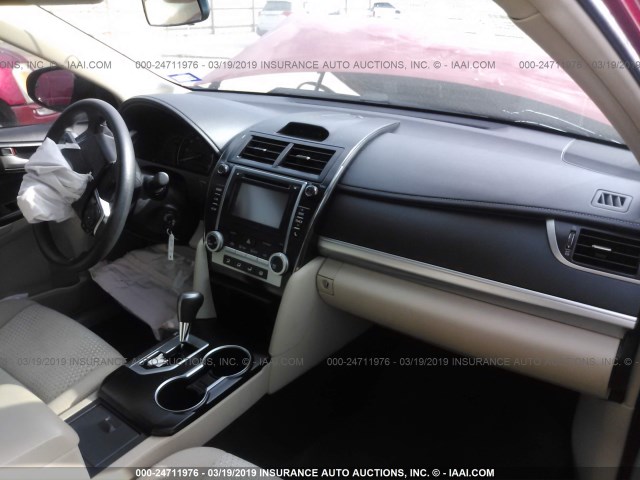 4T4BF1FK9ER417379 - 2014 TOYOTA CAMRY L/SE/LE/XLE 红色 照片 5