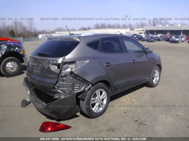KM8JU3AC0BU262918 - 2011 HYUNDAI TUCSON GLS/LIMITED ნაცრისფერი ფოტო 4