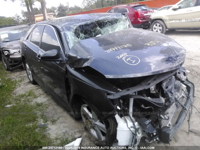 4T1BF1FK4EU465690 - 2014 TOYOTA CAMRY L/SE/LE/XLE 深蓝色 照片 1