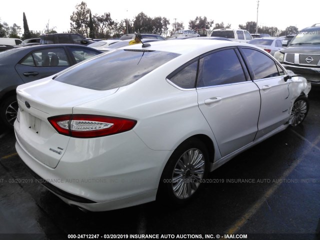 3FA6P0LU2FR170413 - 2015 FORD FUSION SE HYBRID WHITE photo 4