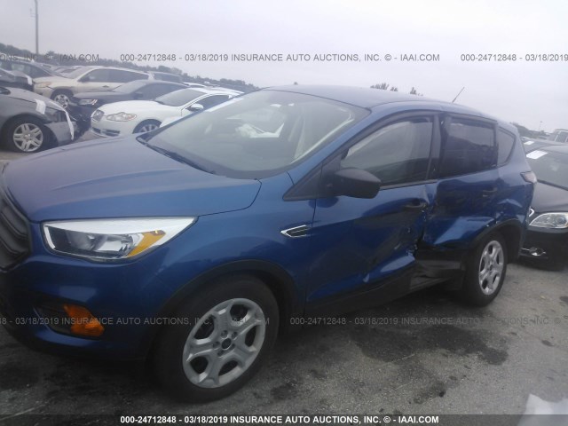 1FMCU0F71HUD91133 - 2017 FORD ESCAPE S BLUE photo 6