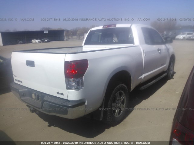 5TFUM5F17AX007247 - 2010 TOYOTA TUNDRA DOUBLE CAB SR5 WHITE photo 4