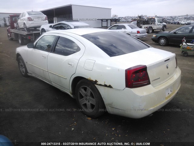 2B3LA43G26H296459 - 2006 DODGE CHARGER SE/SXT WHITE photo 3