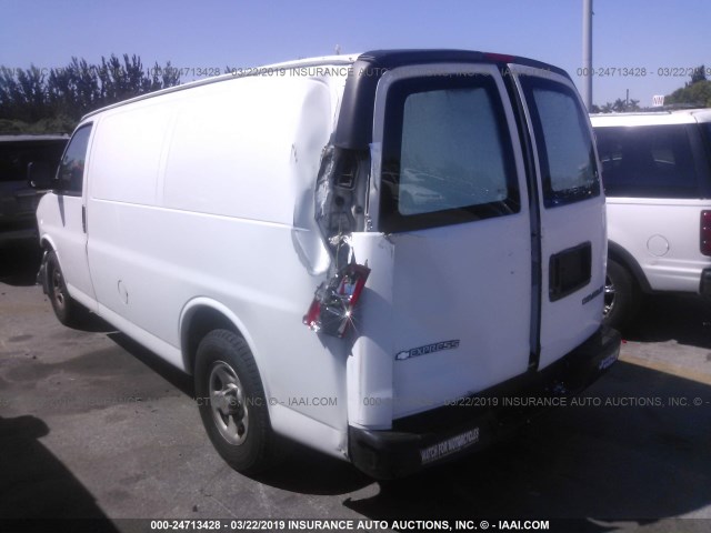 1GCFG15X741163102 - 2004 CHEVROLET EXPRESS G1500  WHITE photo 6