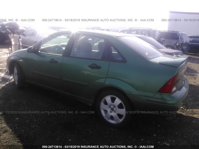 1FAFP38382W119412 - 2002 FORD FOCUS ZTS GREEN photo 3