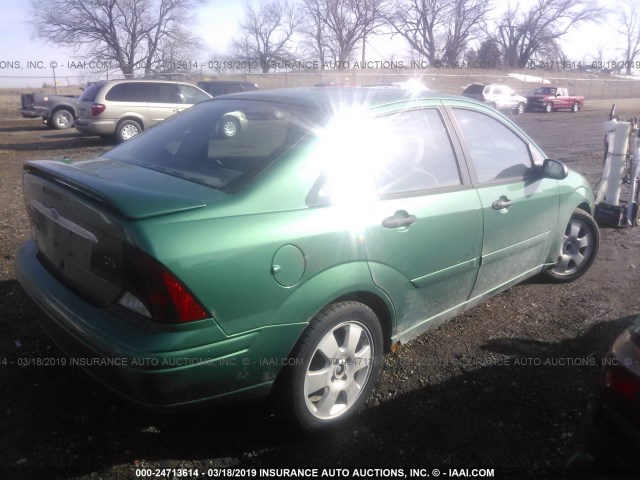 1FAFP38382W119412 - 2002 FORD FOCUS ZTS GREEN photo 4