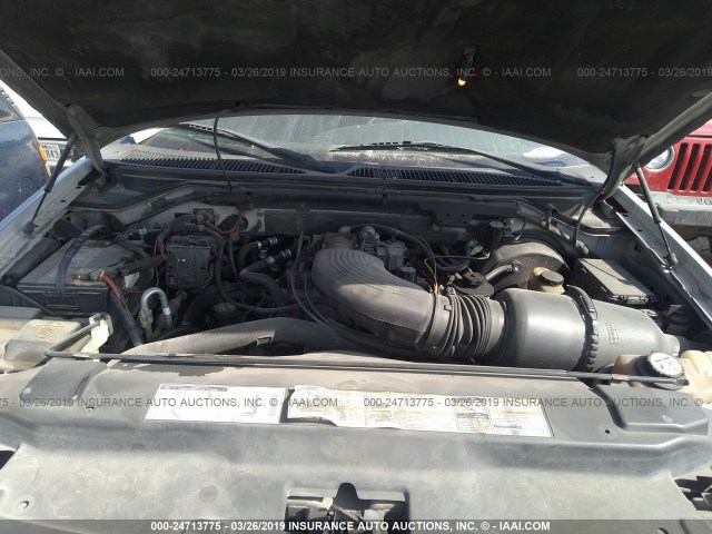 1FMRU15WX2LA16153 - 2002 FORD EXPEDITION XLT SILVER photo 10