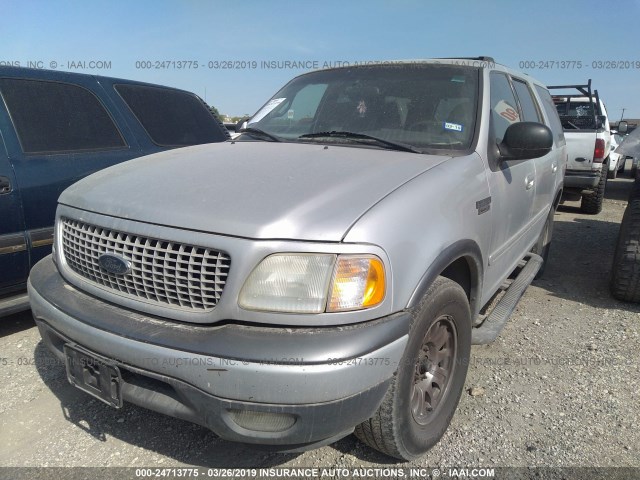 1FMRU15WX2LA16153 - 2002 FORD EXPEDITION XLT SILVER photo 2