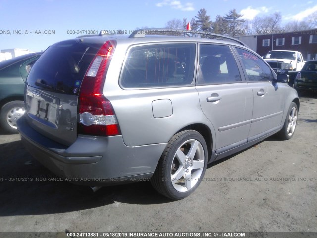 YV1MJ682152083631 - 2005 VOLVO V50 T5 GRAY photo 4