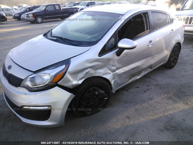 KNADM4A36H6044015 - 2017 KIA RIO LX SILVER photo 6