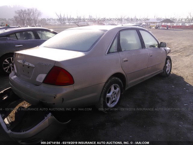 4T1BF28B2YU093757 - 2000 TOYOTA AVALON XL/XLS TAN photo 4