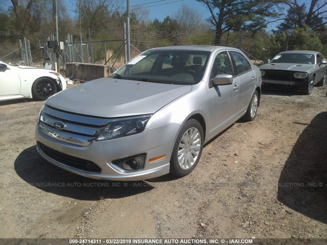 3FADP0L37CR276673 - 2012 FORD FUSION HYBRID SILVER photo 2