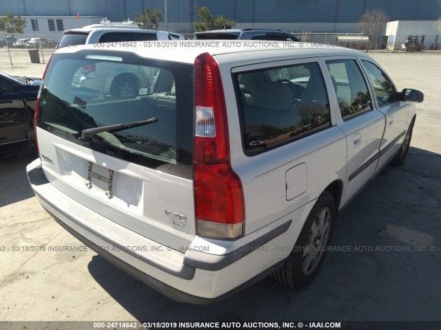 YV1SW58D221196218 - 2002 VOLVO V70 2.4T WHITE photo 4